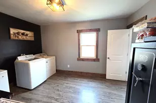 12409 Bellevue Rd, Battle Creek, MI 49014 - Photo 14