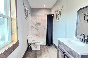 12409 Bellevue Rd, Battle Creek, MI 49014 - Photo 10