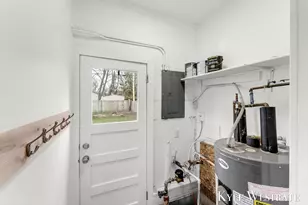 489 W 23rd St, Holland, MI 49423 - Photo 22