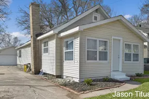 2507 Day Ave NW, Walker, MI 49544 - Photo 1