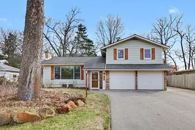 3256 Dorais Drive NE, Grand Rapids, MI 49525 - Photo 2