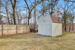 3256 Dorais Dr NE, Grand Rapids, MI 49525 - Photo 42