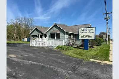 5604 Cleveland Avenue, Stevensville, MI 49127 - Photo 2