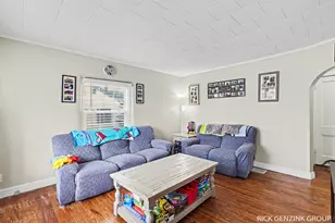 614 W High St, Bangor, MI 49013 - Photo 4