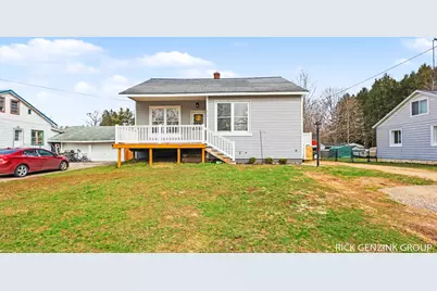 614 W High Street, Bangor, MI 49013 - Photo 1