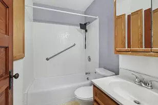 306 E Tinkham Ave, Ludington, MI 49431 - Photo 18