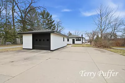 1559 Glenwood Avenue, Muskegon, MI 49445 - Photo 32
