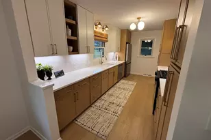 2135 Apple Ave NW, Grand Rapids, MI 49504 - Photo 10