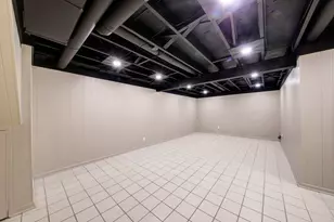 19 Westbury Ct, Ann Arbor, MI 48105 - Photo 54