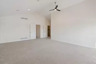 1 Woodrow Ct, Battle Creek, MI 49015 - Photo 8