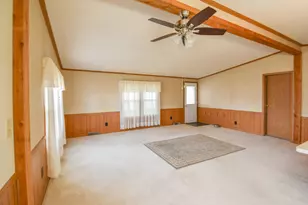 605 Cedar Ct, Jonesville, MI 49250 - Photo 6