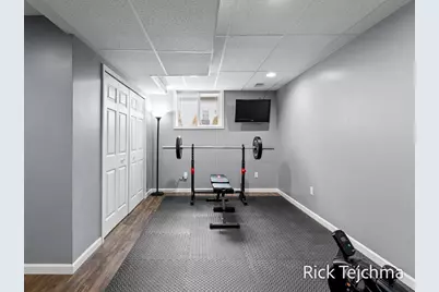 2055 Rambling Oak Drive, Muskegon, MI 49445 - Photo 60