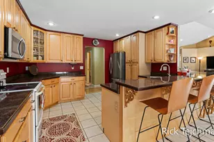 2055 Rambling Oak Dr, Muskegon, MI 49445 - Photo 38