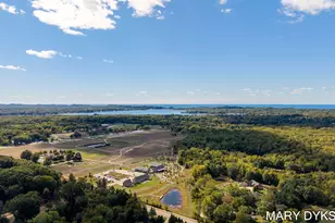 145 Bay Meadows Dr, Holland, MI 49424 - Photo 90