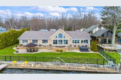 5363 Paw Paw Lake Road, Coloma, MI 49038 - Photo 4