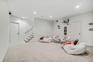 5189 Queen Victoria Ln, Kalamazoo, MI 49009 - Photo 20