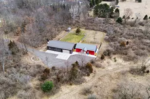 419 S Juniper St NE, Edmore, MI 48829 - Photo 2