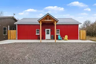 419 S Juniper St NE, Edmore, MI 48829 - Photo 6