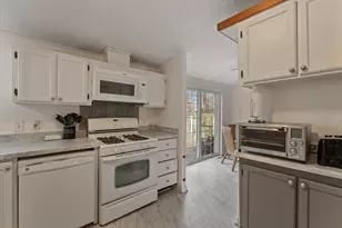 21864 McCain Ln, Edwardsburg, MI 49112 - Photo 14