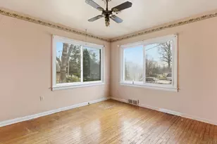 404 Upland Ave, Pontiac, MI 48340 - Photo 18