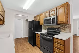 1016 Wedgewood Dr, Plainwell, MI 49080 - Photo 10