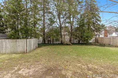 7154 Westwood Drive, Jenison, MI 49428 - Photo 18