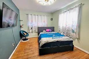 32330 Grandview Ave, Westland, MI 48186 - Photo 6