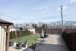 5700 Appoline St, Dearborn, MI 48126 - Photo 24