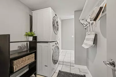 2019 Lakeview Drive, Portage, MI 49002 - Photo 14