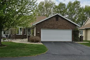 4231 Redbush Dr SW, Grandville, MI 49418 - Photo 2