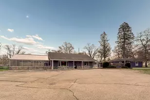 1521 E Main St, Niles, MI 49120 - Photo 1
