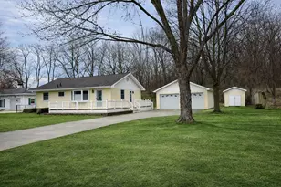 131 Norave Dr, Battle Creek, MI 49017 - Photo 1