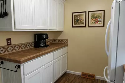 131 Norave Drive, Battle Creek, MI 49017 - Photo 6