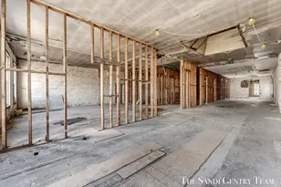 224 Washington Ave, Grand Haven, MI 49417 - Photo 16