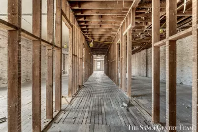 224 Washington Avenue, Grand Haven, MI 49417 - Photo 18