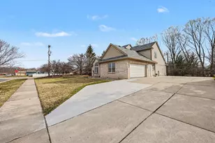1923 Woodbine Dr, Canton, MI 48188 - Photo 34