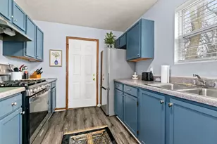 548 Adams St SE, Grand Rapids, MI 49507 - Photo 6