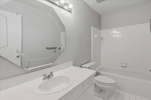 7513 Hickory Hill Dr, West Bloomfield, MI 48322 - Photo 20