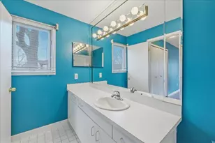 7513 Hickory Hill Dr, West Bloomfield, MI 48322 - Photo 28