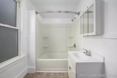 727 Union Avenue SE, Grand Rapids, MI 49503 - Photo 10