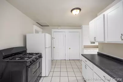 727 Union Avenue SE, Grand Rapids, MI 49503 - Photo 8