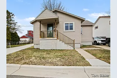1834 Edgewater Street, Muskegon, MI 49441 - Photo 2
