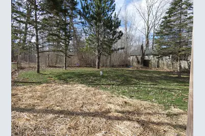 8376 E Baldwin Avenue, Watervliet, MI 49098 - Photo 4