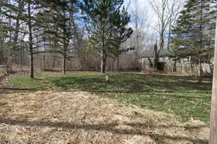 8376 E Baldwin Ave, Watervliet, MI 49098 - Photo 4