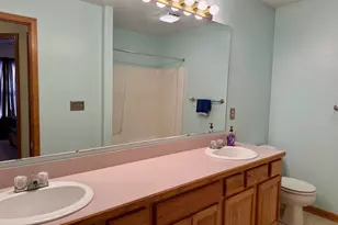 1975 Hollowbrook Dr, Holt, MI 48842 - Photo 36