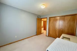 1975 Hollowbrook Dr, Holt, MI 48842 - Photo 40