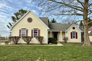 1975 Hollowbrook Dr, Holt, MI 48842 - Photo 1