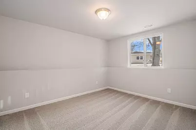 909 Valley View Court, Marshall, MI 49068 - Photo 12