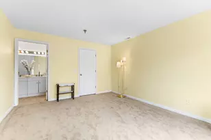 9475 Lakeside Dr, Ypsilanti, MI 48197 - Photo 14