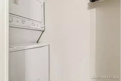 224 S Kenbrook Street SE, Grand Rapids, MI 49548 - Photo 12